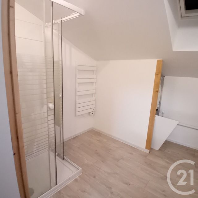 Appartement F2 à louer - 2 pièces - 23.76 m2 - LE FOSSAT - 09 - MIDI-PYRENEES - Century 21 S.D.I.