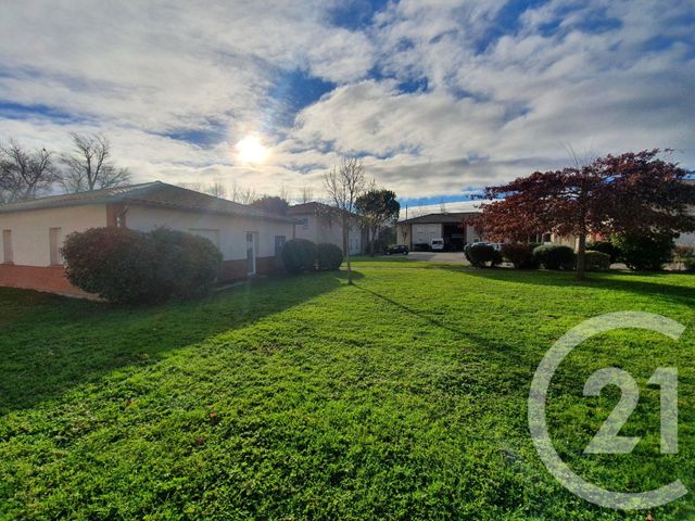 Appartement T3 à vendre - 3 pièces - 56.57 m2 - SAVERDUN - 09 - MIDI-PYRENEES - Century 21 S.D.I.