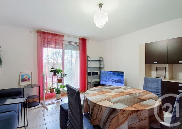 Appartement T3 à vendre - 3 pièces - 61.36 m2 - SAVERDUN - 09 - MIDI-PYRENEES - Century 21 S.D.I.