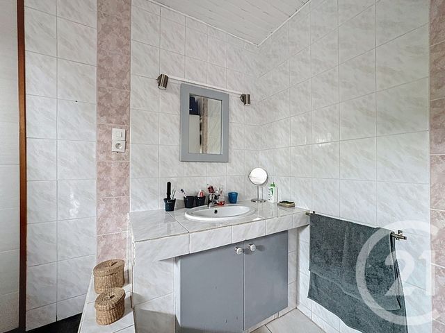 maison à vendre - 5 pièces - 144.0 m2 - LES PUJOLS - 09 - MIDI-PYRENEES - Century 21 S.D.I.