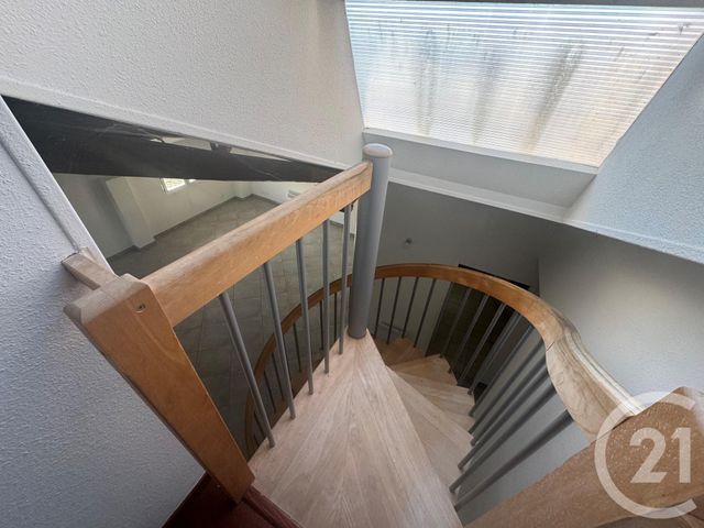 maison à vendre - 10 pièces - 260.0 m2 - VILLENEUVE DU PAREAGE - 09 - MIDI-PYRENEES - Century 21 S.D.I.