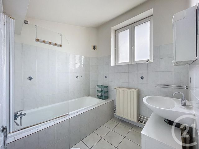 Appartement T4 à vendre - 5 pièces - 70.5 m2 - PAMIERS - 09 - MIDI-PYRENEES - Century 21 S.D.I.
