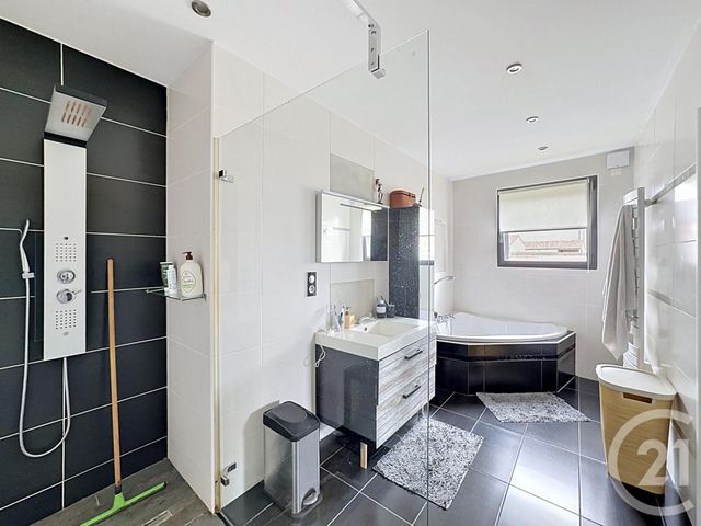 maison à vendre - 5 pièces - 235.4 m2 - VILLENEUVE DU PAREAGE - 09 - MIDI-PYRENEES - Century 21 S.D.I.