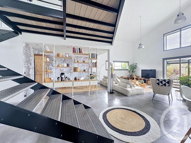 maison à vendre - 5 pièces - 235.4 m2 - VILLENEUVE DU PAREAGE - 09 - MIDI-PYRENEES - Century 21 S.D.I.
