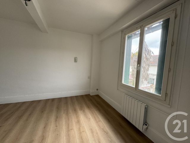 Appartement T1 à louer - 1 pièce - 23.59 m2 - PAMIERS - 09 - MIDI-PYRENEES - Century 21 S.D.I.