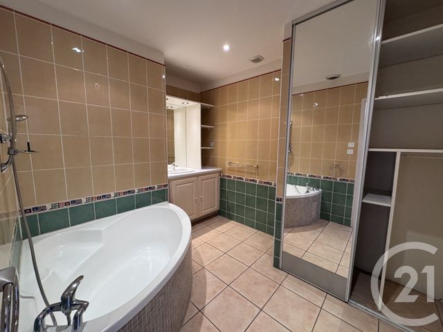 Appartement F3 bis à louer - 4 pièces - 86.0 m2 - PAMIERS - 09 - MIDI-PYRENEES - Century 21 S.D.I.