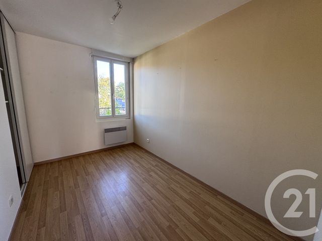 Appartement F3 bis à louer - 4 pièces - 86.0 m2 - PAMIERS - 09 - MIDI-PYRENEES - Century 21 S.D.I.