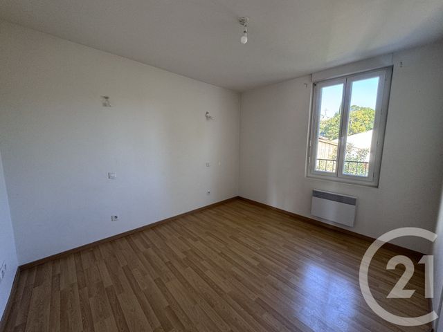 Appartement F3 bis à louer - 4 pièces - 86.0 m2 - PAMIERS - 09 - MIDI-PYRENEES - Century 21 S.D.I.