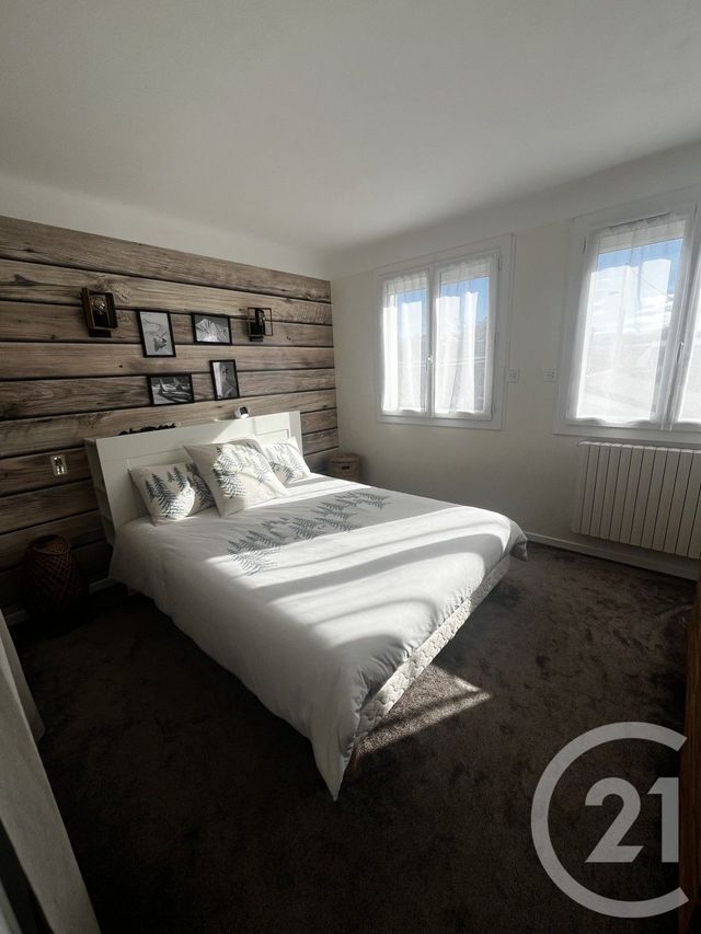 Appartement T3 à louer - 3 pièces - 73.55 m2 - VERNIOLLE - 09 - MIDI-PYRENEES - Century 21 S.D.I.