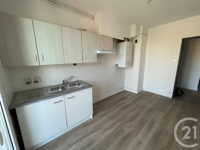 Appartement T3 à louer - 3 pièces - 57.93 m2 - PAMIERS - 09 - MIDI-PYRENEES - Century 21 S.D.I.