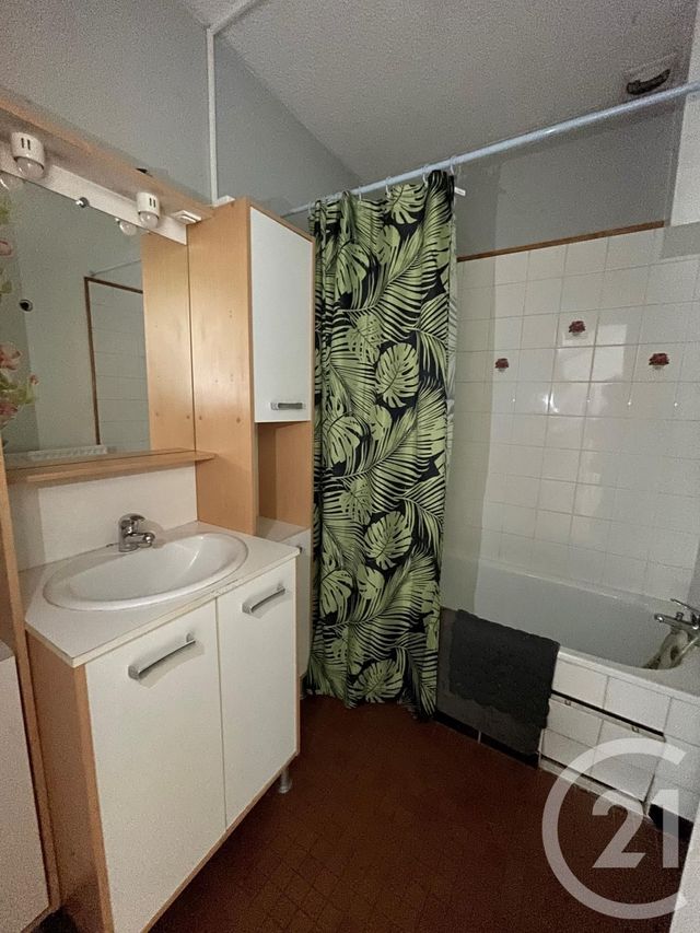 Appartement T2 à louer - 2 pièces - 51.82 m2 - PAMIERS - 09 - MIDI-PYRENEES - Century 21 S.D.I.