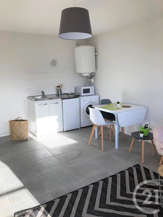 Appartement T2 à louer - 2 pièces - 34.44 m2 - PAMIERS - 09 - MIDI-PYRENEES - Century 21 S.D.I.