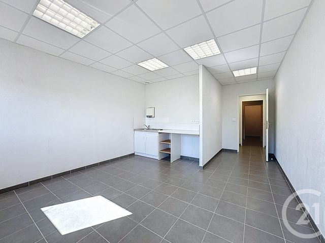 maison à louer - 8 pièces - 203.0 m2 - VARILHES - 09 - MIDI-PYRENEES - Century 21 S.D.I.