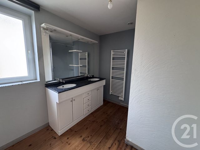 maison à louer - 4 pièces - 141.34 m2 - MONTAUT - 09 - MIDI-PYRENEES - Century 21 S.D.I.