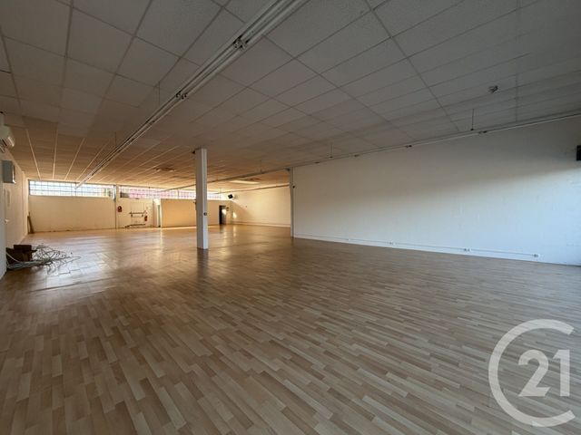 maison à louer - 1 pièce - 350.0 m2 - ST JEAN DU FALGA - 09 - MIDI-PYRENEES - Century 21 S.D.I.