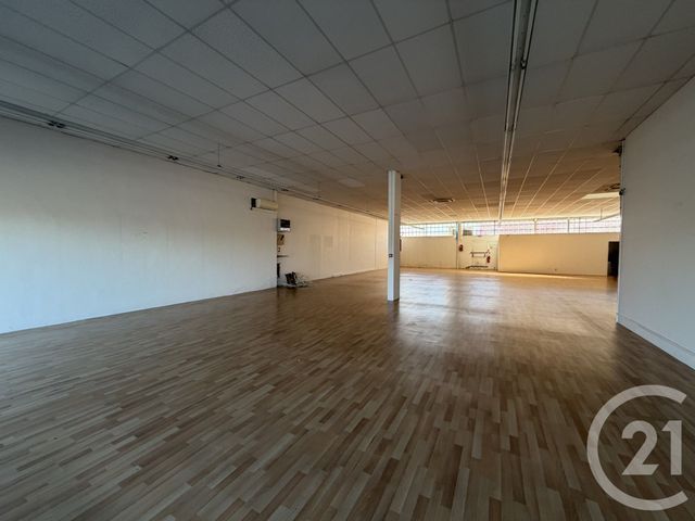 maison à louer - 1 pièce - 350.0 m2 - ST JEAN DU FALGA - 09 - MIDI-PYRENEES - Century 21 S.D.I.