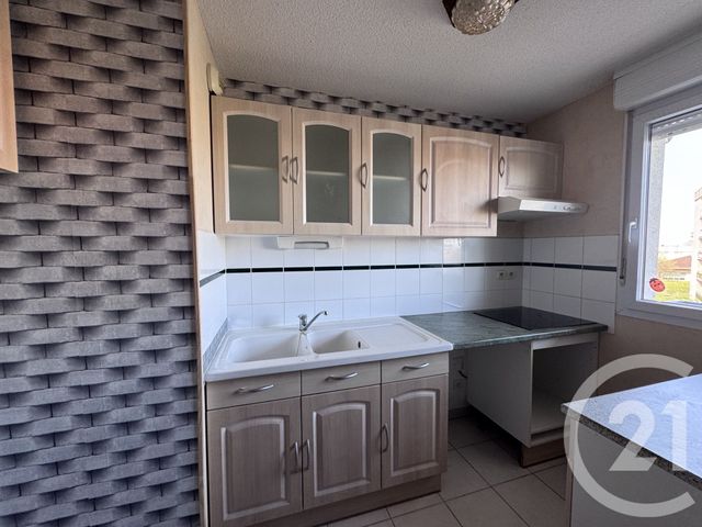 Appartement T3 à louer - 3 pièces - 53.45 m2 - PAMIERS - 09 - MIDI-PYRENEES - Century 21 S.D.I.
