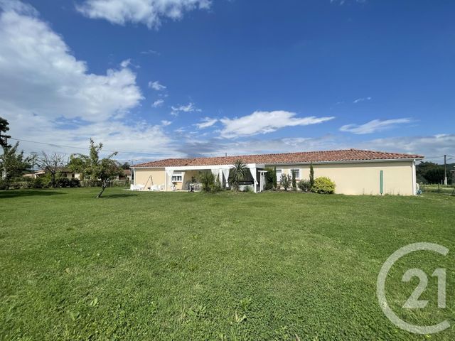 maison à louer - 5 pièces - 154.11 m2 - LES PUJOLS - 09 - MIDI-PYRENEES - Century 21 S.D.I.