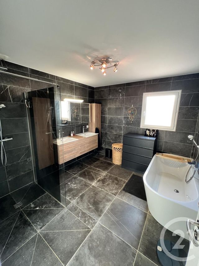 maison à louer - 5 pièces - 154.11 m2 - LES PUJOLS - 09 - MIDI-PYRENEES - Century 21 S.D.I.