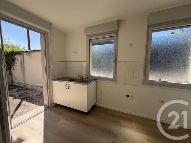 Appartement F3 à louer - 3 pièces - 65.4 m2 - PAMIERS - 09 - MIDI-PYRENEES - Century 21 S.D.I.