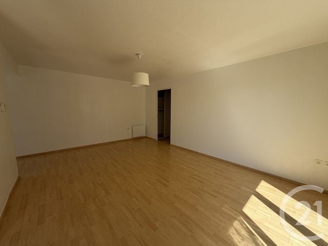 Appartement F3 à louer - 3 pièces - 65.4 m2 - PAMIERS - 09 - MIDI-PYRENEES - Century 21 S.D.I.