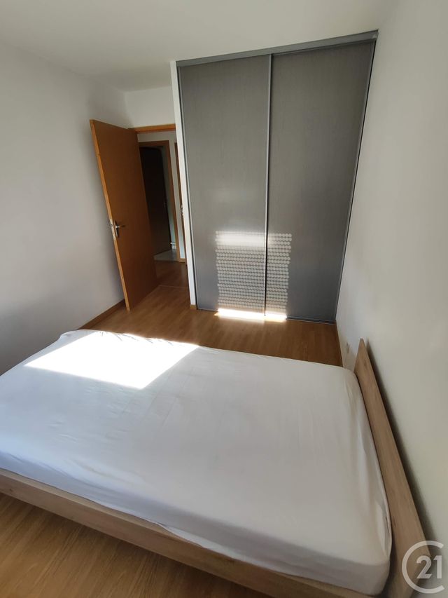 Appartement T3 à louer - 3 pièces - 67.4 m2 - FOIX - 09 - MIDI-PYRENEES - Century 21 S.D.I.