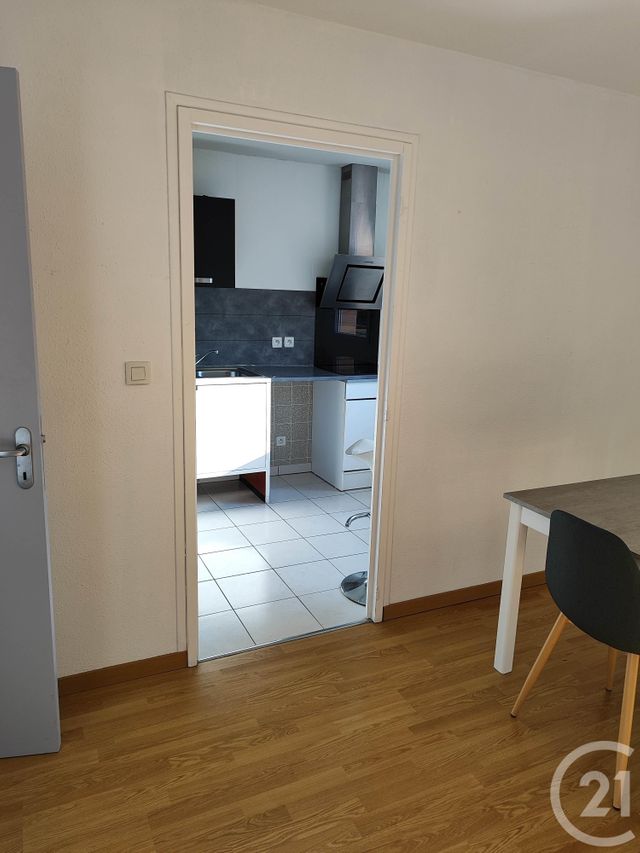 Appartement T3 à louer - 3 pièces - 67.4 m2 - FOIX - 09 - MIDI-PYRENEES - Century 21 S.D.I.