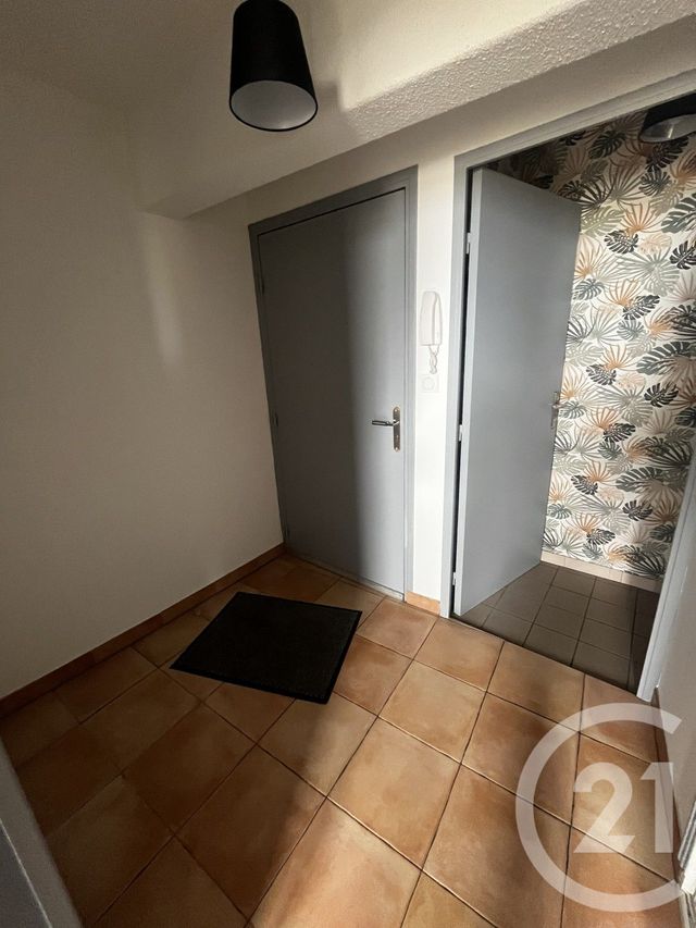 Appartement Duplex à louer - 4 pièces - 76.0 m2 - PAMIERS - 09 - MIDI-PYRENEES - Century 21 S.D.I.