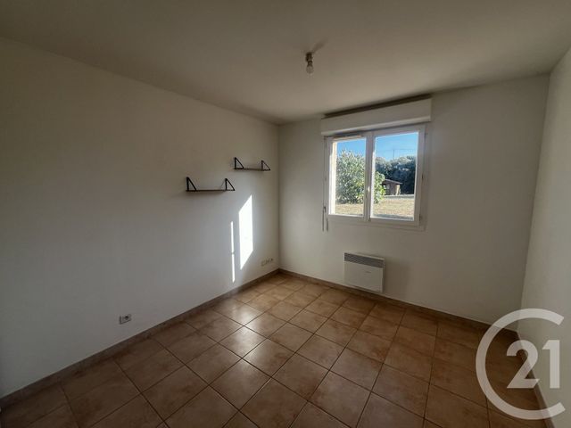 maison à louer - 5 pièces - 110.0 m2 - LES ISSARDS - 09 - MIDI-PYRENEES - Century 21 S.D.I.