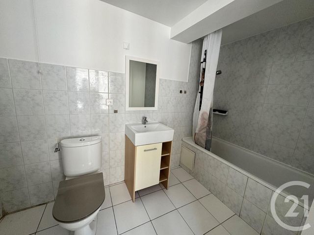Appartement T3 à louer - 3 pièces - 76.48 m2 - PAMIERS - 09 - MIDI-PYRENEES - Century 21 S.D.I.