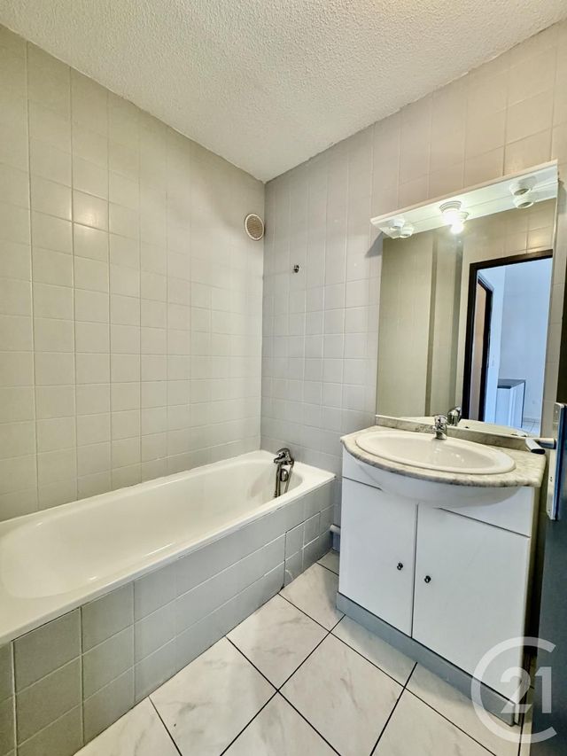 Appartement T2 à vendre - 2 pièces - 40.94 m2 - PAMIERS - 09 - MIDI-PYRENEES - Century 21 S.D.I.