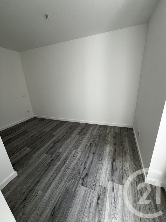 Appartement T2 à louer - 2 pièces - 27.59 m2 - PAMIERS - 09 - MIDI-PYRENEES - Century 21 S.D.I.