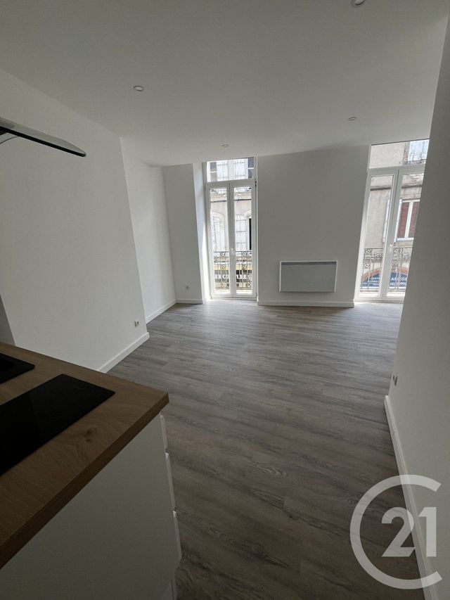 Appartement T2 à louer - 2 pièces - 30.61 m2 - PAMIERS - 09 - MIDI-PYRENEES - Century 21 S.D.I.