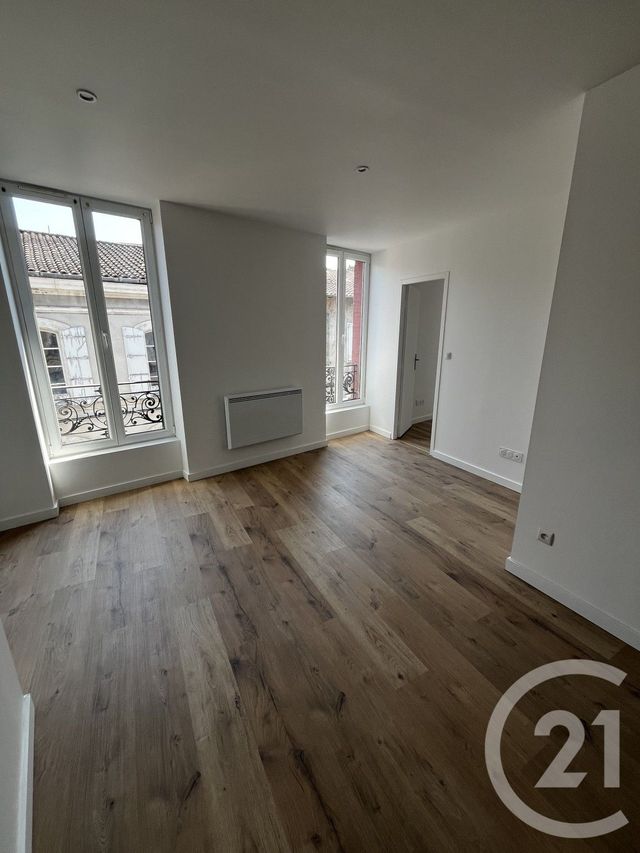 Appartement T2 à louer - 2 pièces - 30.4 m2 - PAMIERS - 09 - MIDI-PYRENEES - Century 21 S.D.I.