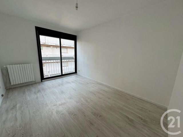 Appartement T3 à louer - 3 pièces - 86.93 m2 - PAMIERS - 09 - MIDI-PYRENEES - Century 21 S.D.I.